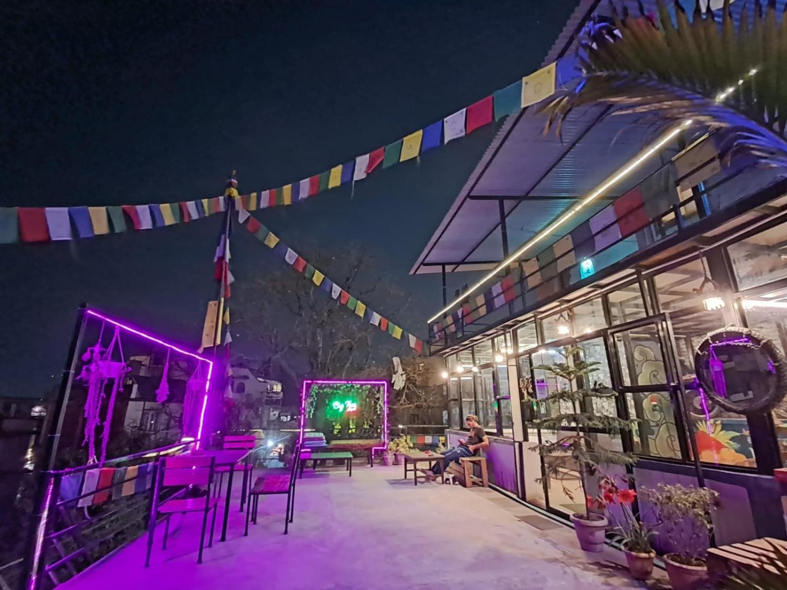 Big Tree Hostel กาฐมาณฑุ ภายนอก รูปภาพ