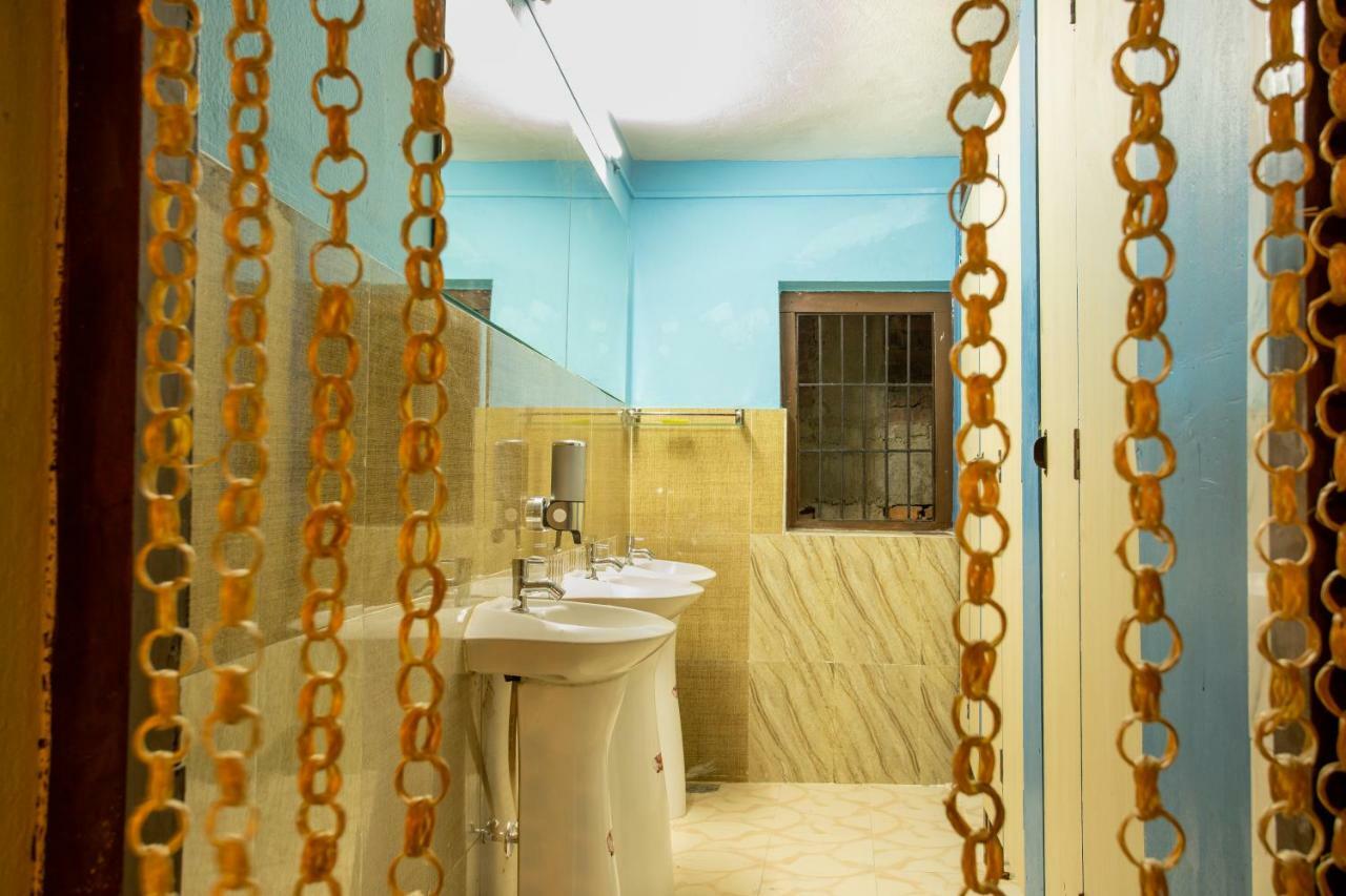 Big Tree Hostel กาฐมาณฑุ ภายนอก รูปภาพ